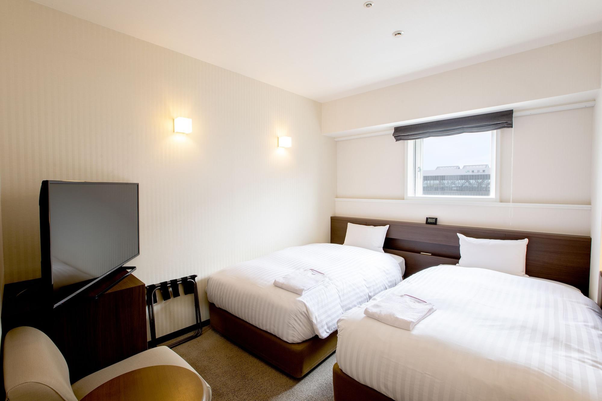 Hotel Wing International Asahikawa Ekimae Екстериор снимка